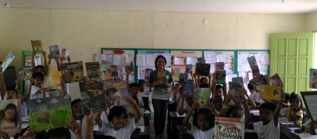 Bookmobile Library at Baha Elementary School, Calatagan, Batangas last  September 14, 2016
