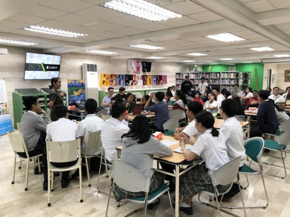Virtual Reality Kit orientation with teachers and Students  at the Library last September 24, 2019